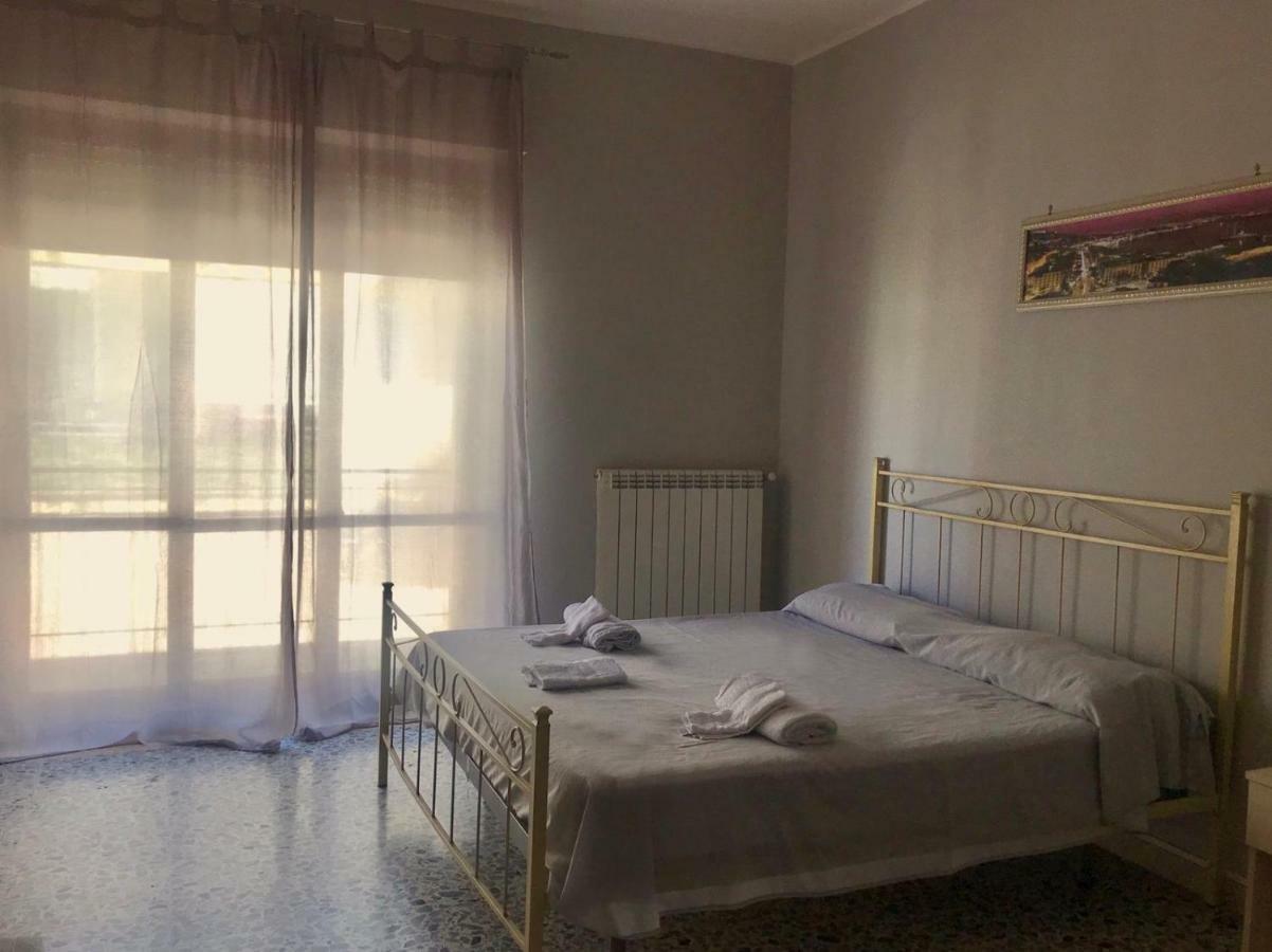 Apartament La Casa Del Re Borbone Neapol Zewnętrze zdjęcie