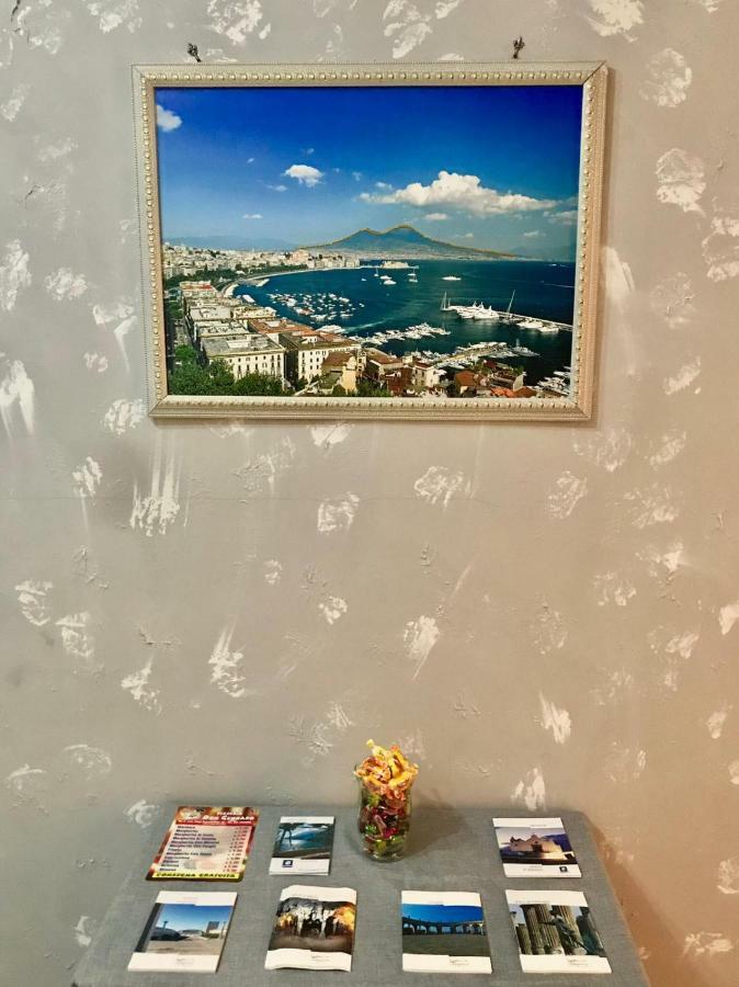 Apartament La Casa Del Re Borbone Neapol Zewnętrze zdjęcie